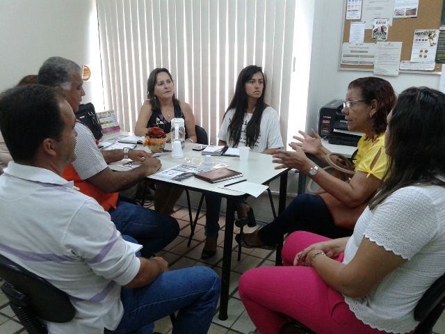 Reunião com órgãos da Prefeitura de Aracaju discute combate ao Aedes aegypti - SMTT Aracaju